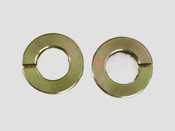 日立挖掘机斗齿外φ40×内21.2×厚8